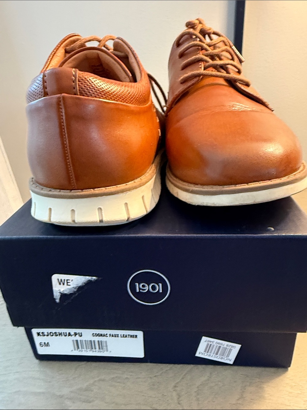 1901 Men's Cognac Lace-Up Derby Shoes